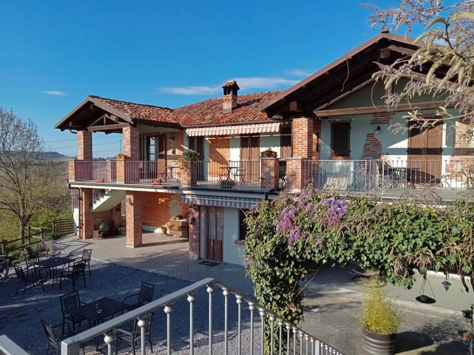 Agriturismo Bric Di Gai Monforte dʼAlba Esterno foto