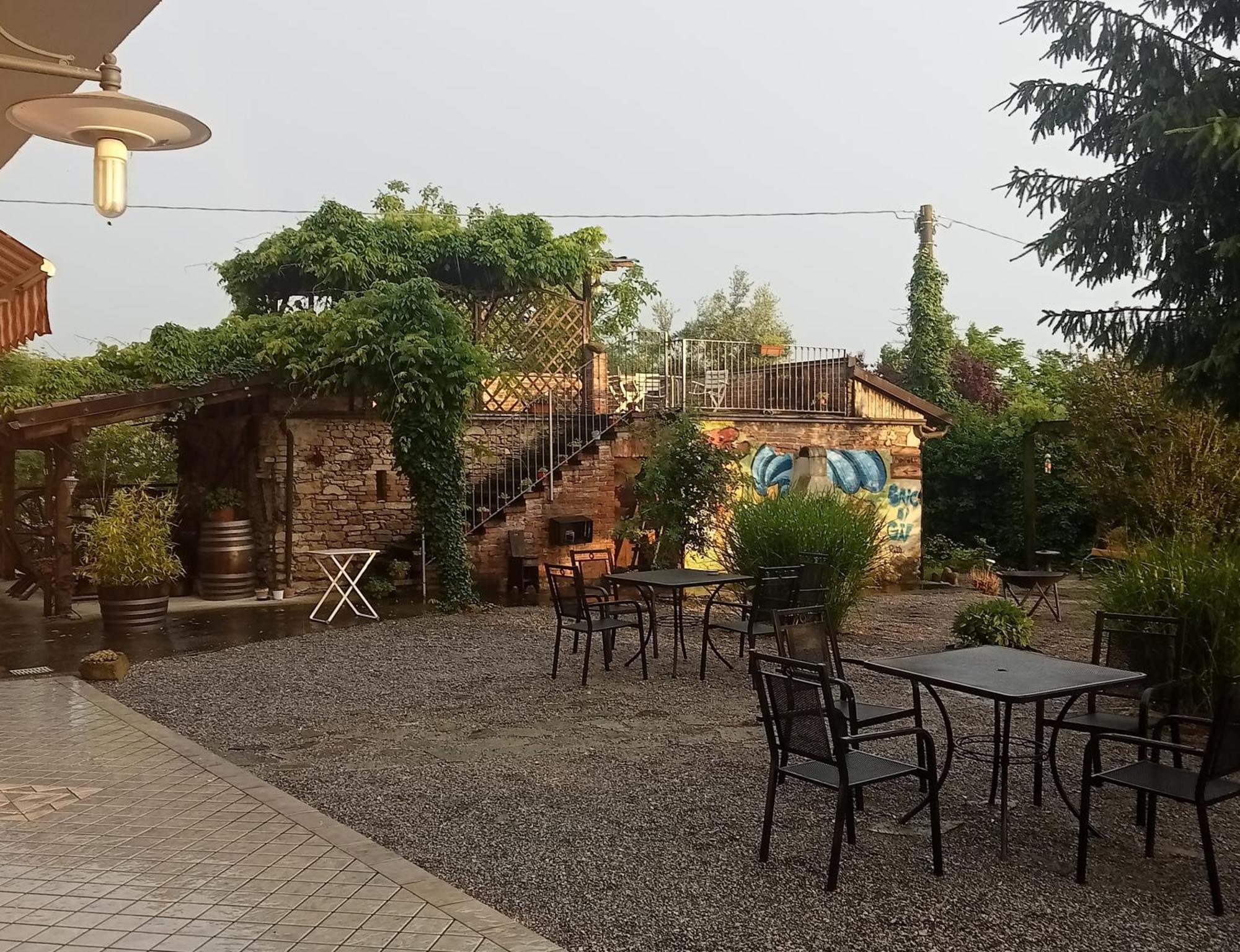 Agriturismo Bric Di Gai Monforte dʼAlba Esterno foto